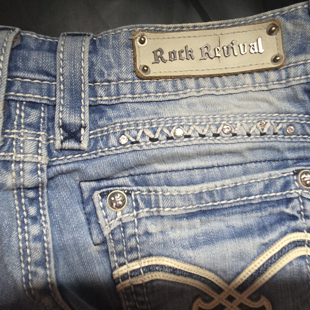 Rock Revival Jeans Low Rise Becky Rhinestone Straight Stretch Light Jean 28 x 32